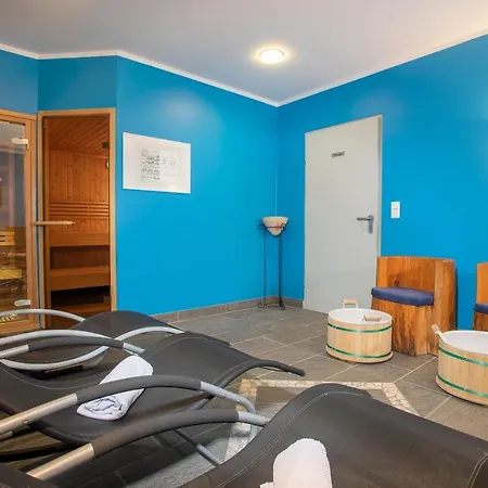 Zillertal Aparthotel Fuegen