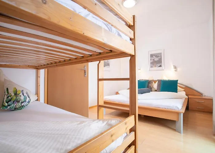 Zillertal Aparthotel Fuegen