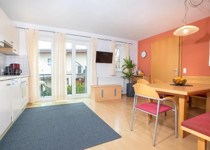 Zillertal Aparthotel Fuegen